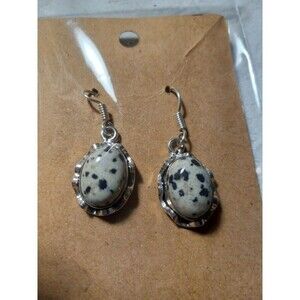 Womens small spotted pierced 1.5 in earring